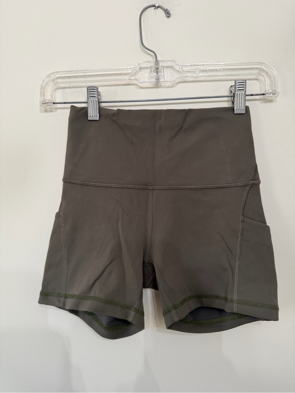 Lululemon Wunder Train High-Rise Short 4” Pockets Biker Olive Green Women’s 4